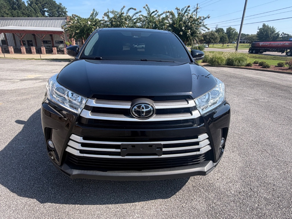 2019 Toyota Highlander - $21,995