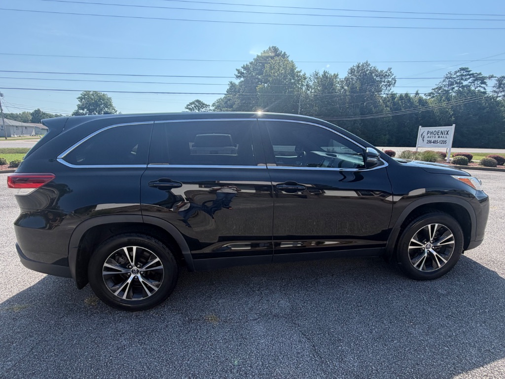2019 Toyota Highlander - $21,995