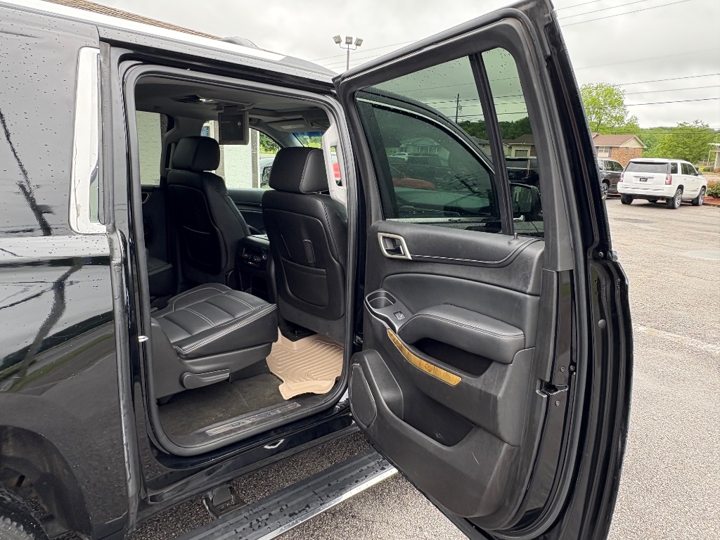 2016 GMC Yukon XL 1500 Denali photo