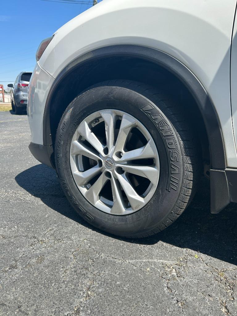 2014 Nissan Rogue S photo