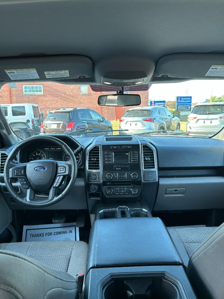 2016 Ford F150 XLT photo