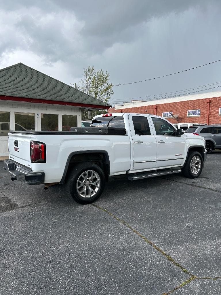 2017 GMC Sierra 1500 SLT photo