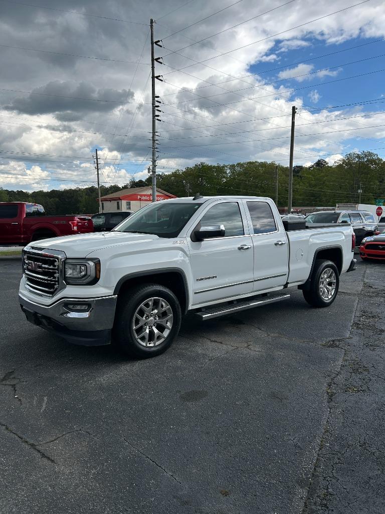 2017 GMC Sierra 1500 SLT photo