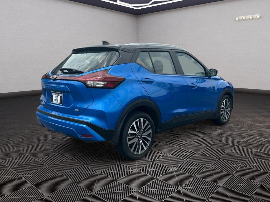 2022 Nissan Kicks SV photo