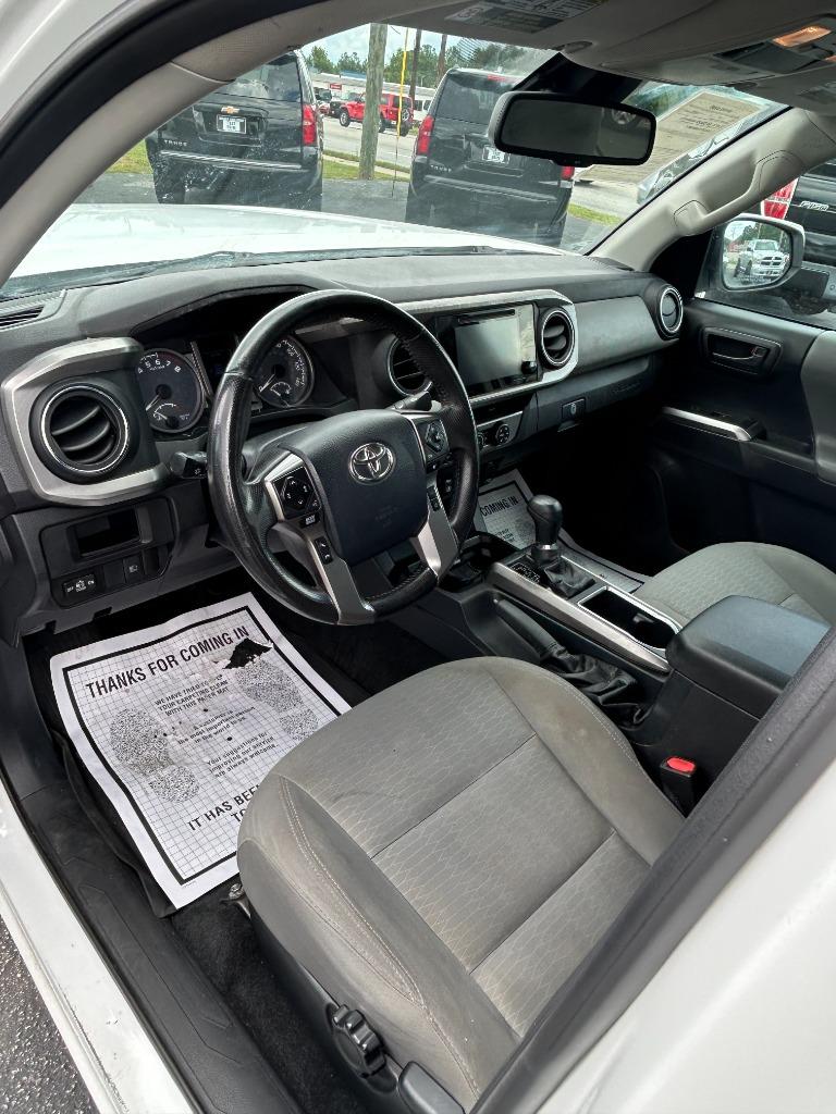 2019 Toyota Tacoma SR5 photo