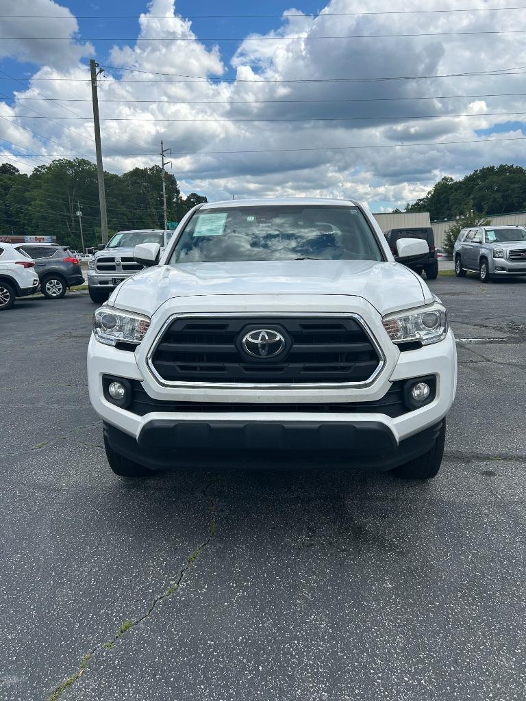 2019 Toyota Tacoma SR5 photo