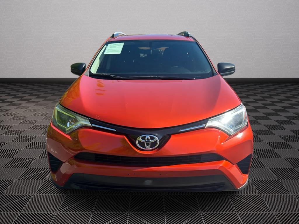 2016 Toyota RAV4 - $9,900