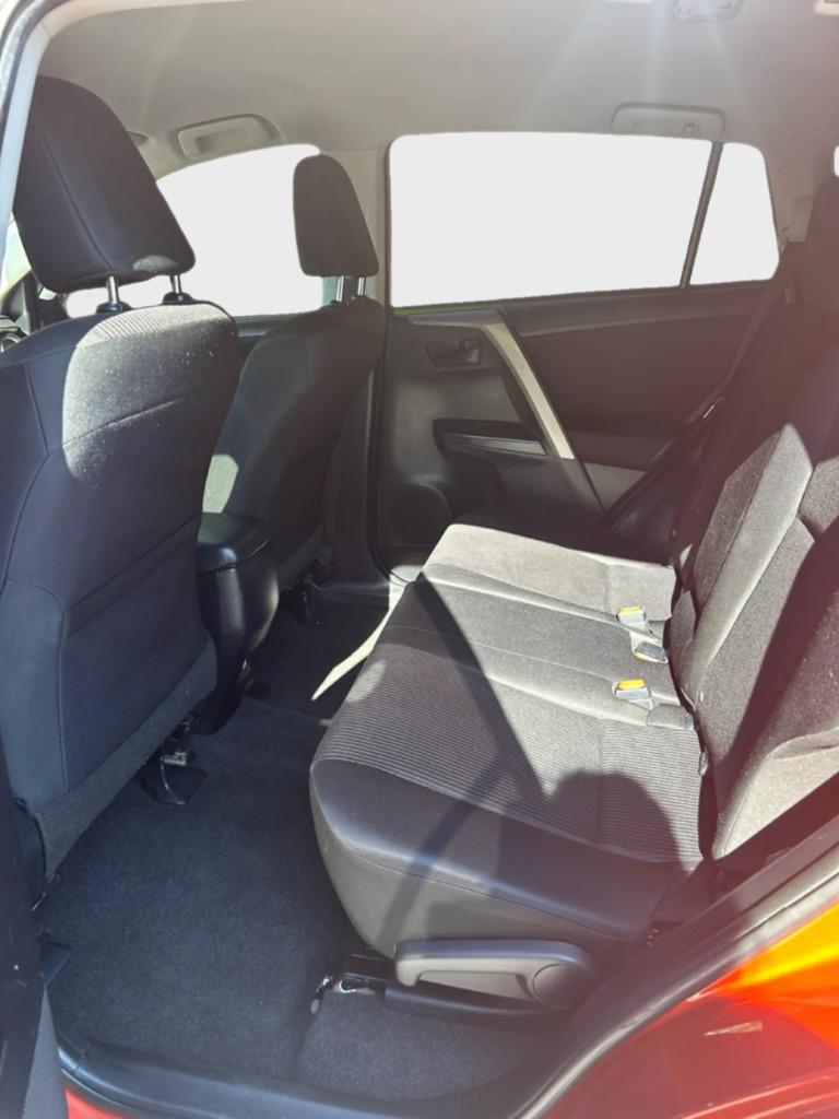 2016 Toyota RAV4 - $9,900