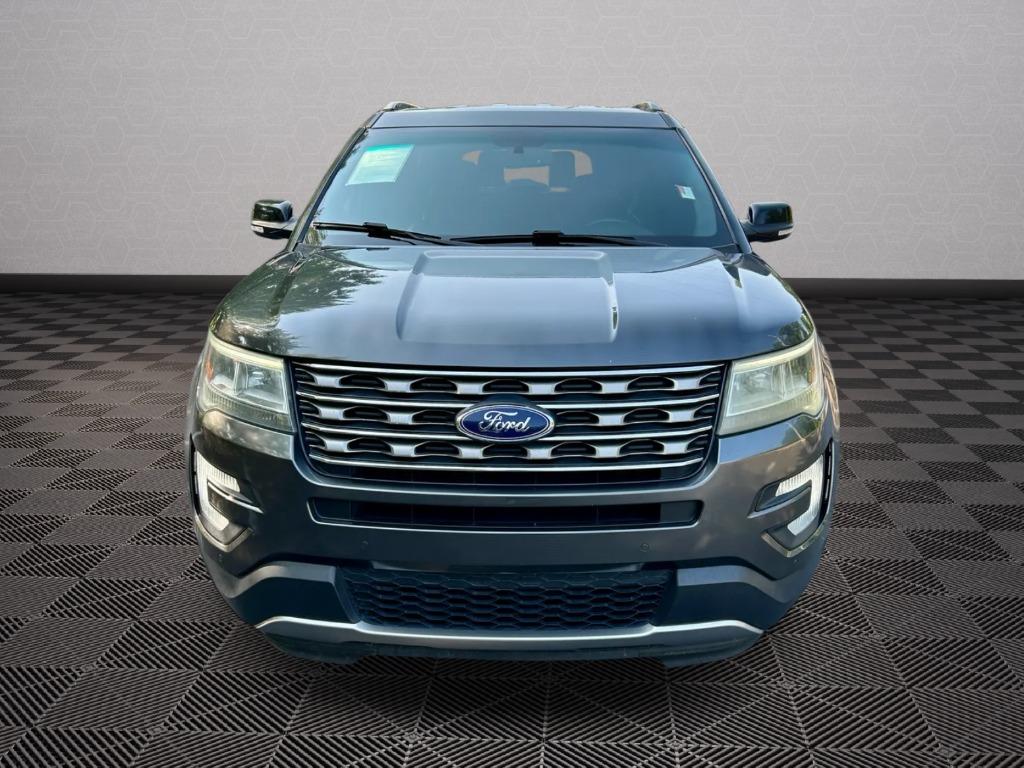 2017 Ford Explorer - $7,500