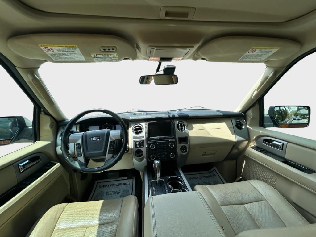 2017 Ford Expedition - $9,900