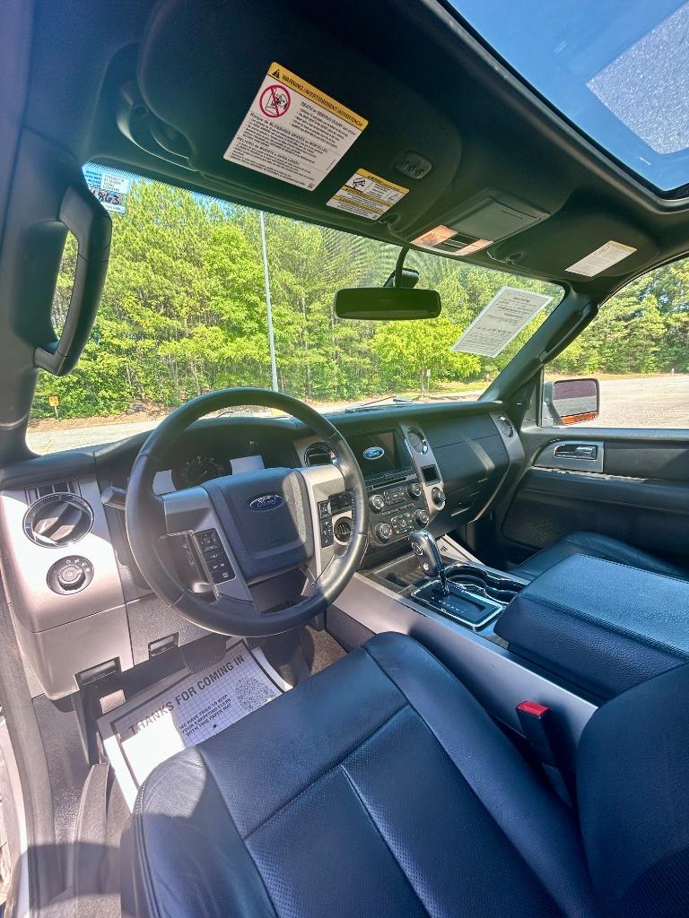 2017 Ford Expedition - $9,900