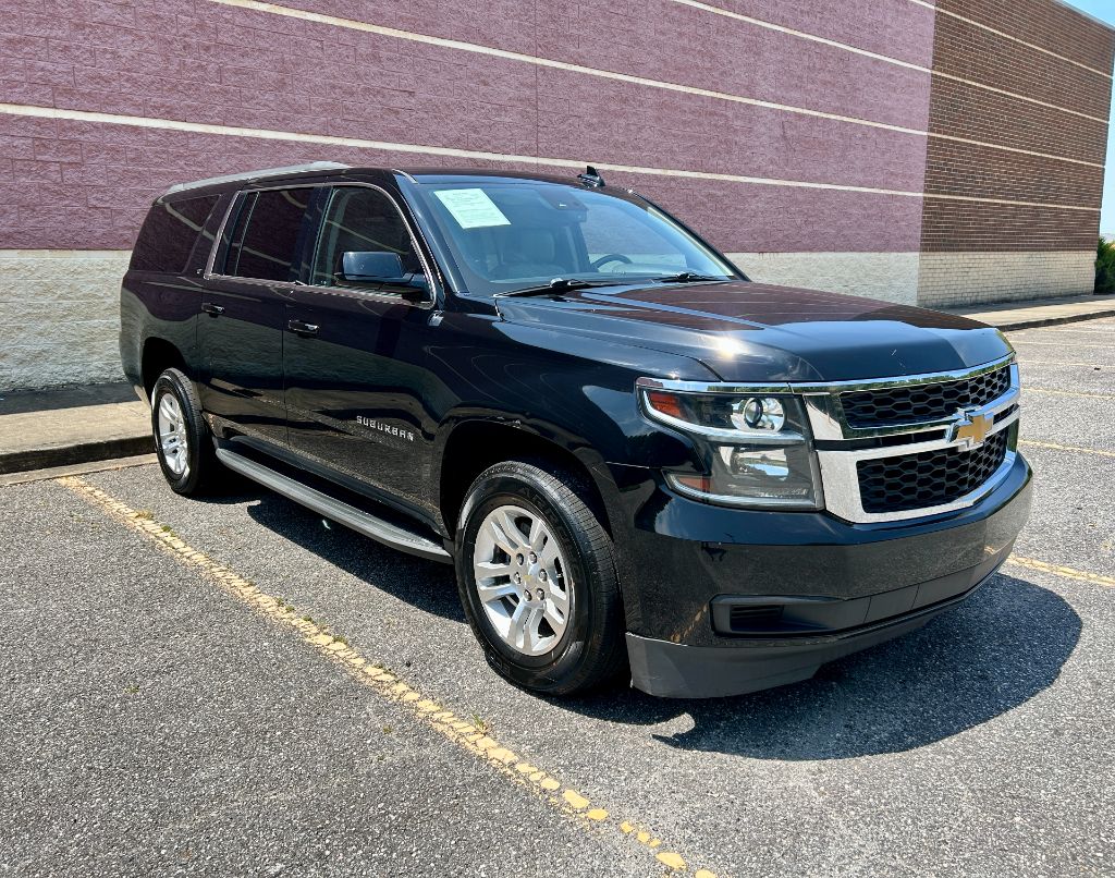 2017 Chevrolet Suburban - $14,500