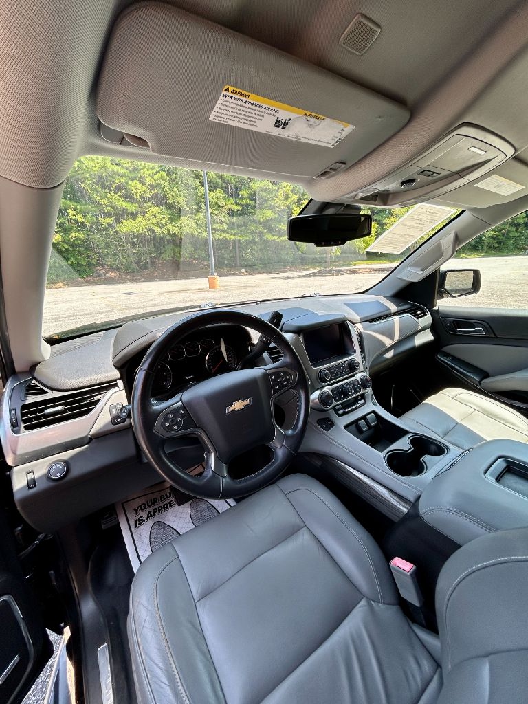 2017 Chevrolet Suburban - $14,500