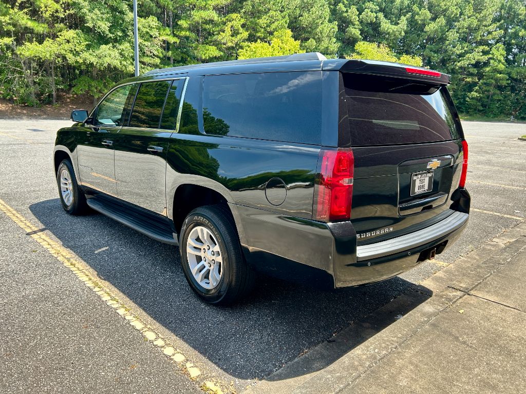2017 Chevrolet Suburban - $14,500