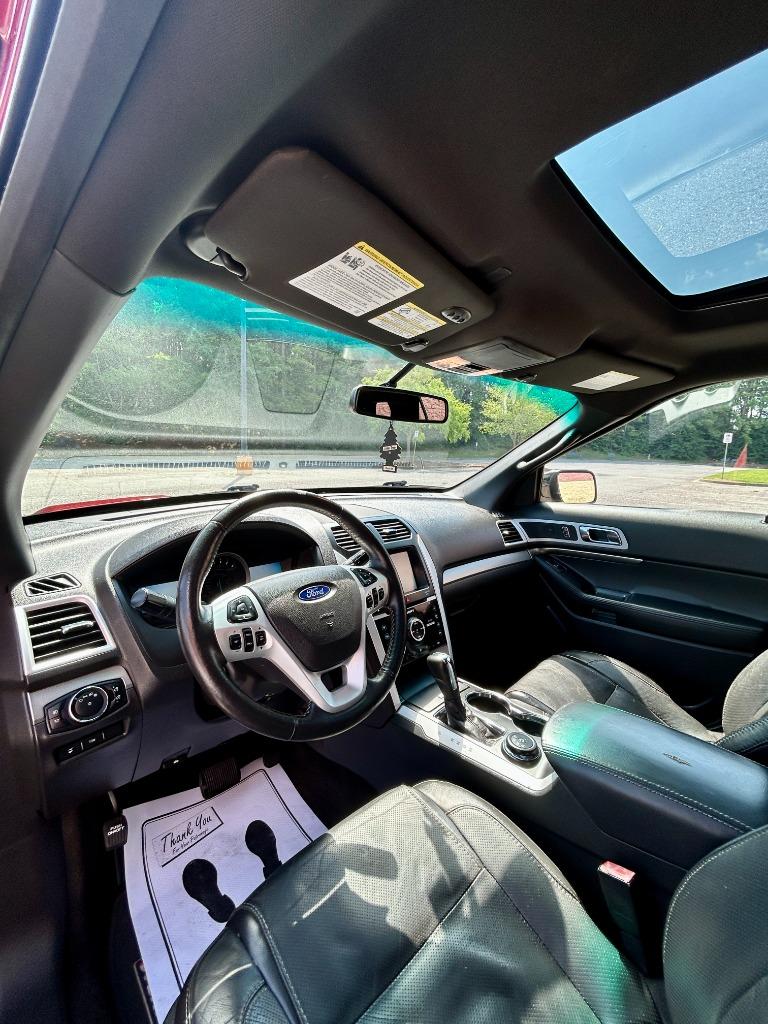 2015 Ford Explorer - $8,900