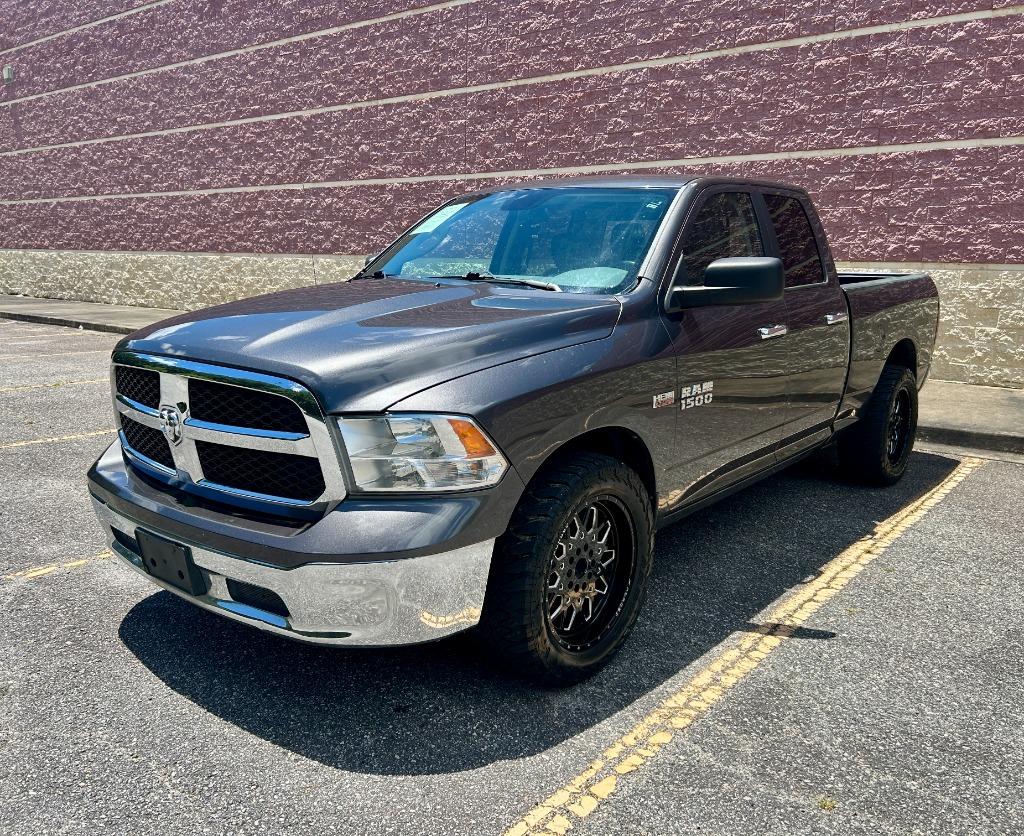 2017 Ram 1500 - $8,900