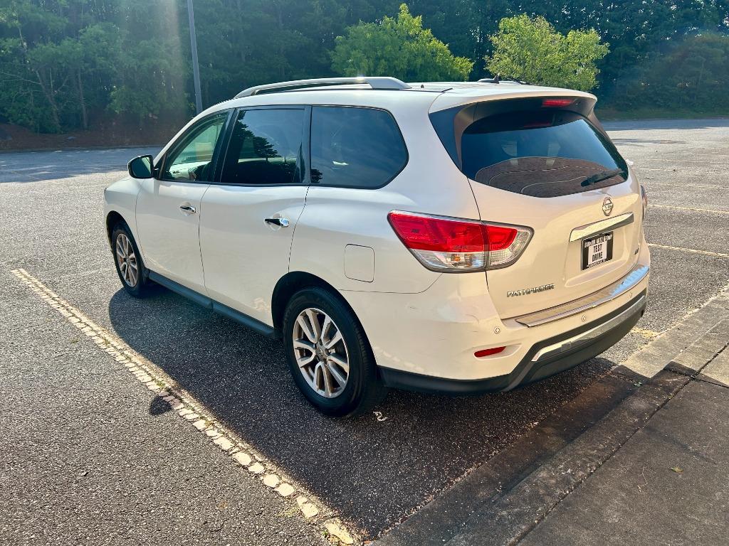 2016 Nissan Pathfinder - $6,900