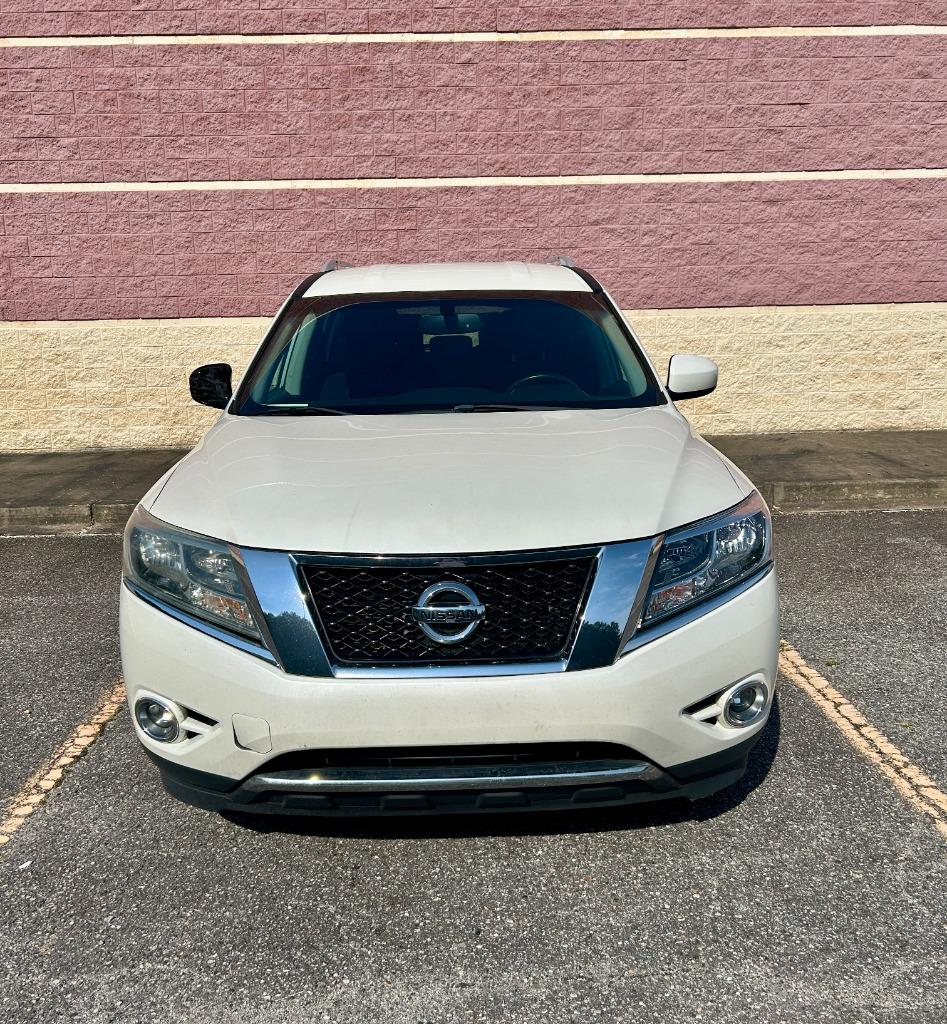 2016 Nissan Pathfinder - $6,900
