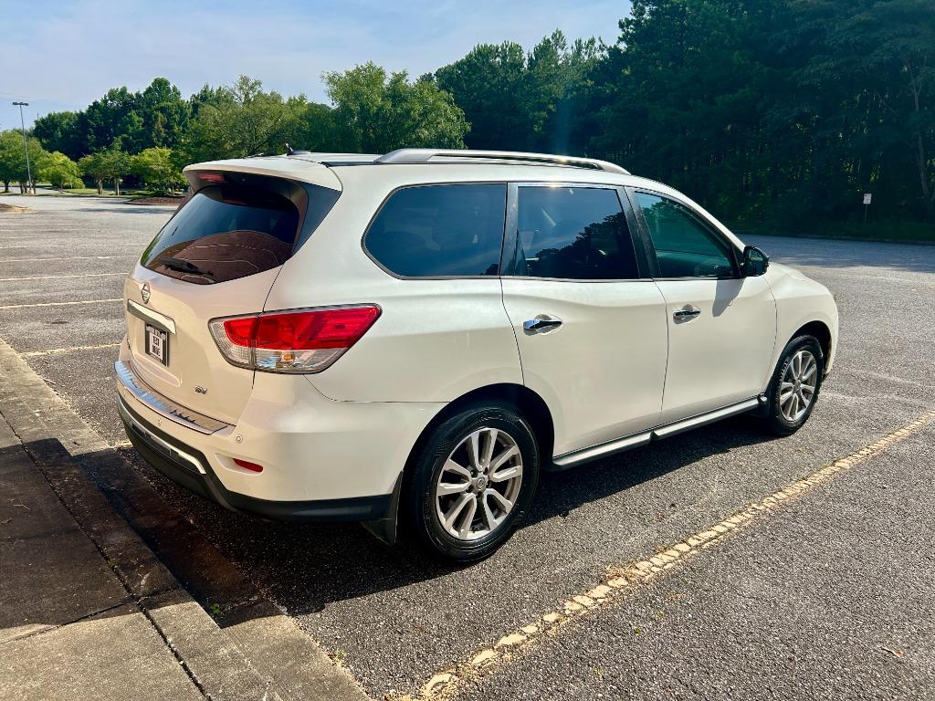 2016 Nissan Pathfinder - $6,900