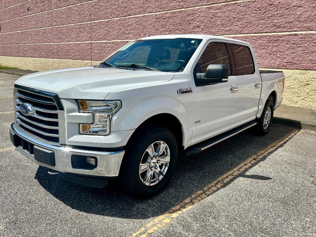 2016 Ford F150 - $12,900