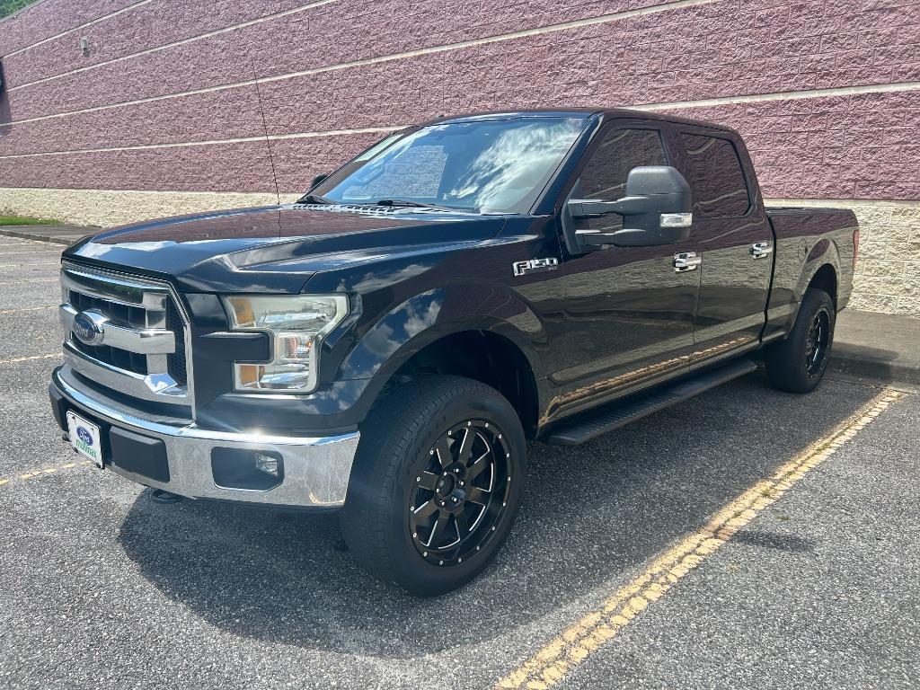 2016 Ford F150 - $9,900