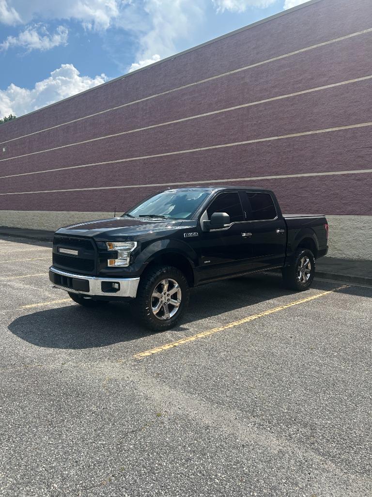 2015 Ford F150 - $16,500