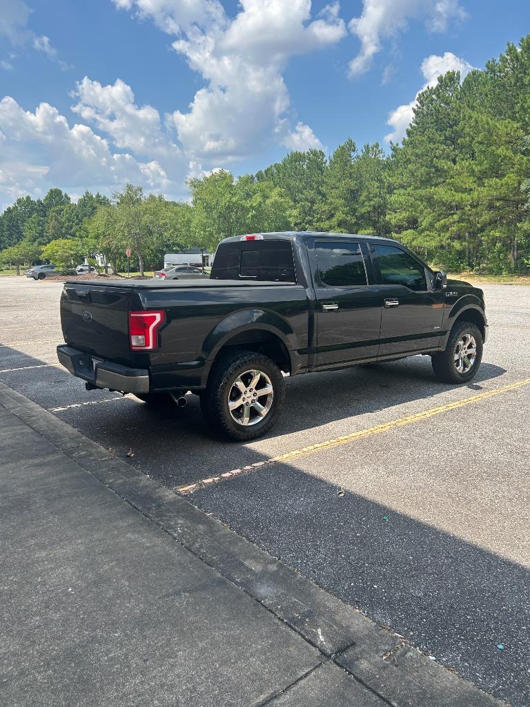 2015 Ford F150 - $16,500