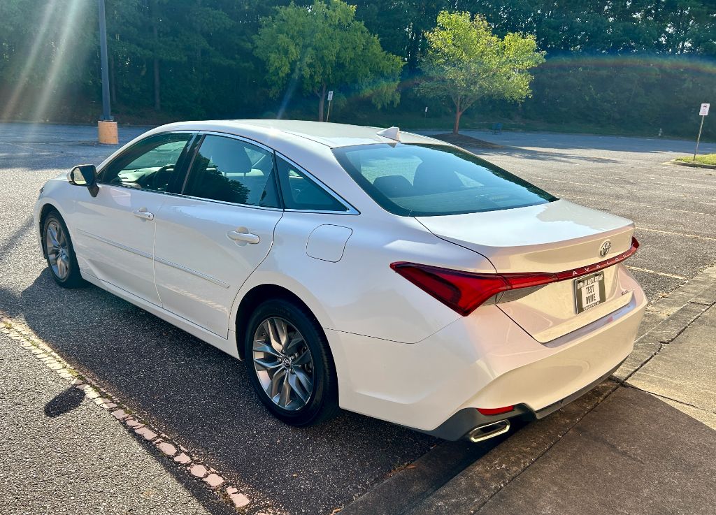 2019 Toyota Avalon - $19,500