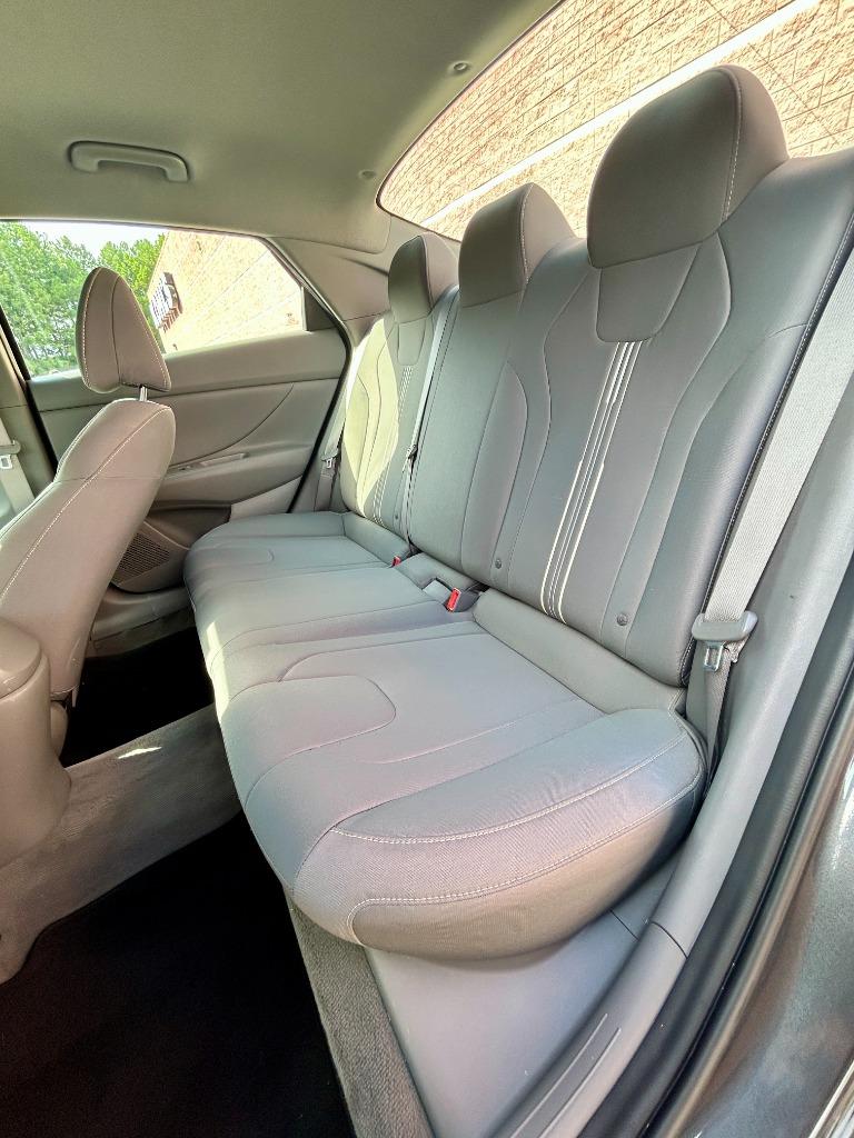2021 Hyundai Elantra - $11,900