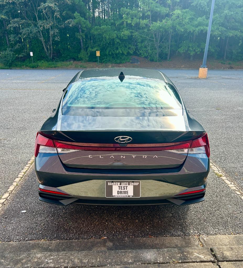 2021 Hyundai Elantra - $11,900