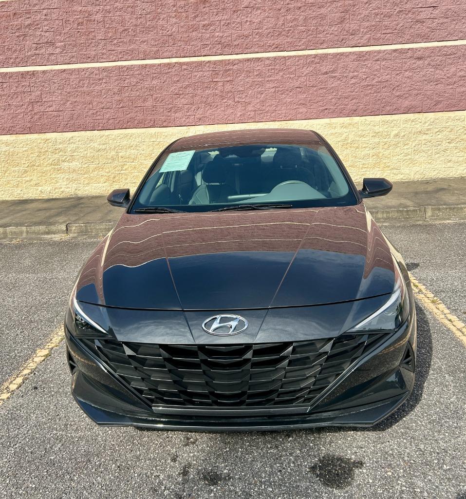 2021 Hyundai Elantra - $11,900