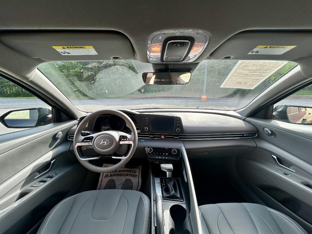2021 Hyundai Elantra - $11,900