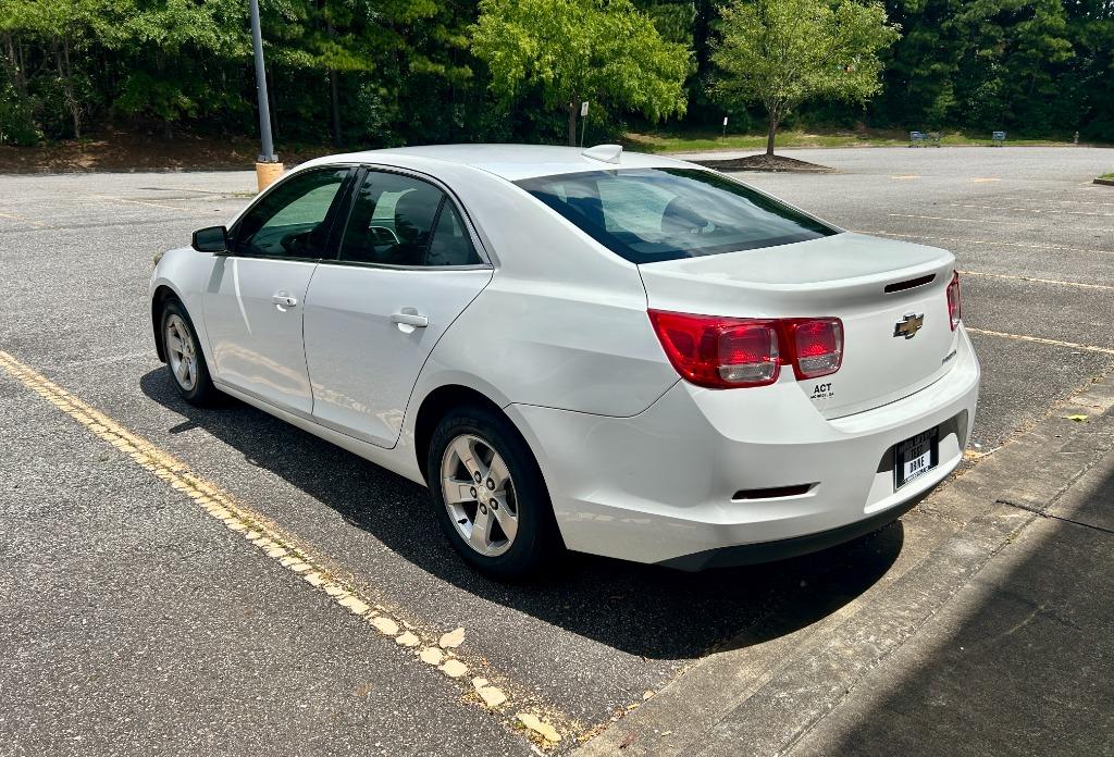 2016 Chevrolet Malibu - $4,900