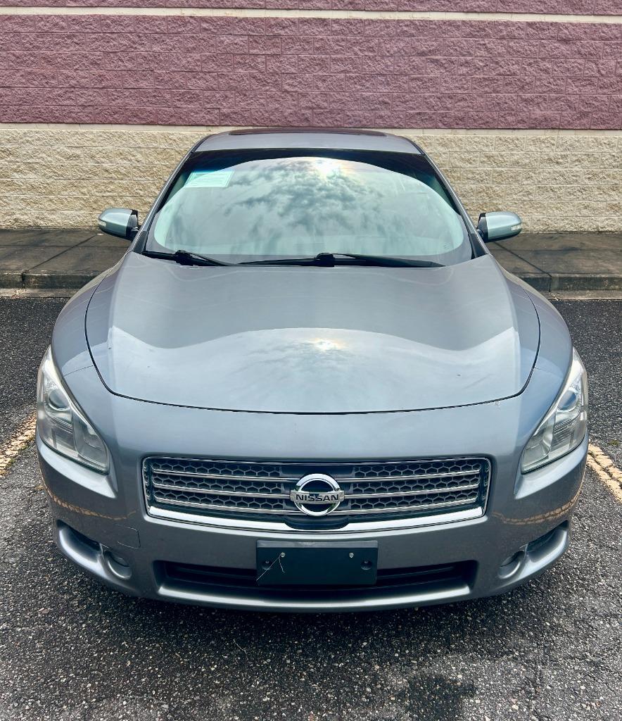 2009 Nissan Maxima - $5,900