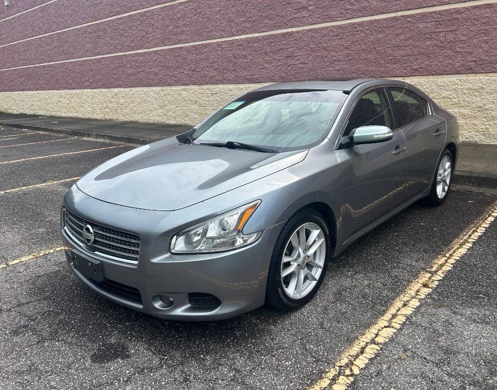 2009 Nissan Maxima - $5,900