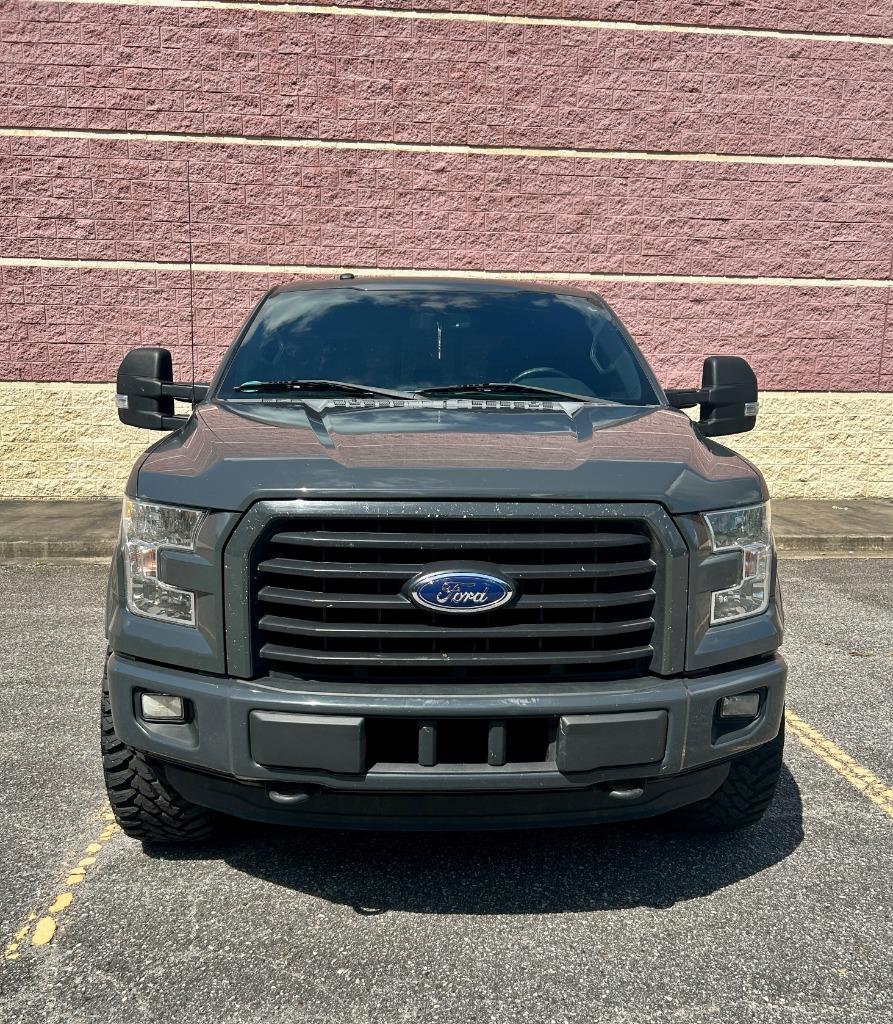 2016 Ford F150 - $15,900