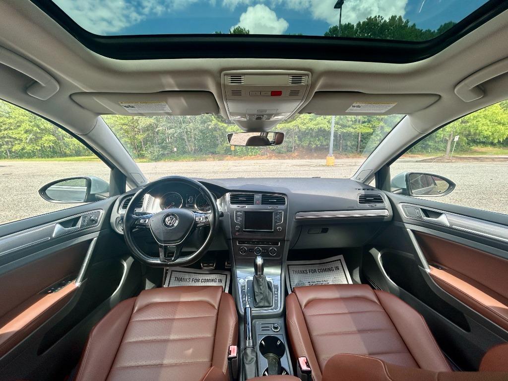 2017 Volkswagen Golf - $13,900