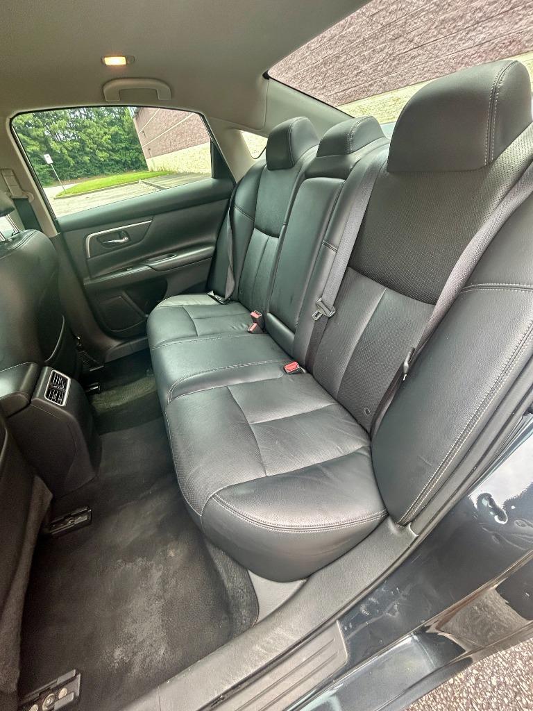 2017 Nissan Altima - $6,900