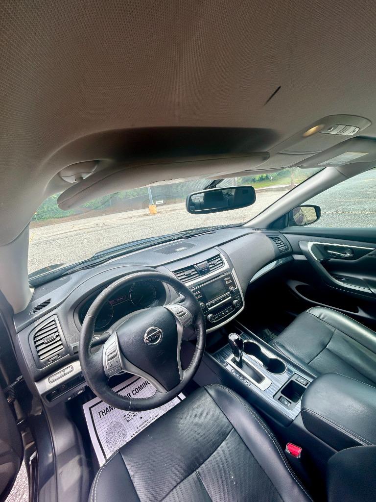 2017 Nissan Altima - $6,900