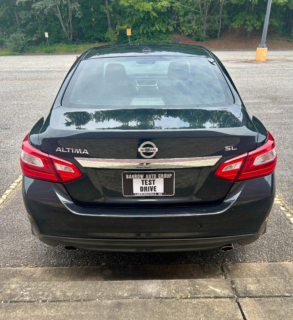 2017 Nissan Altima - $6,900