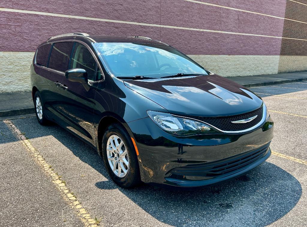 2020 Chrysler Voyager