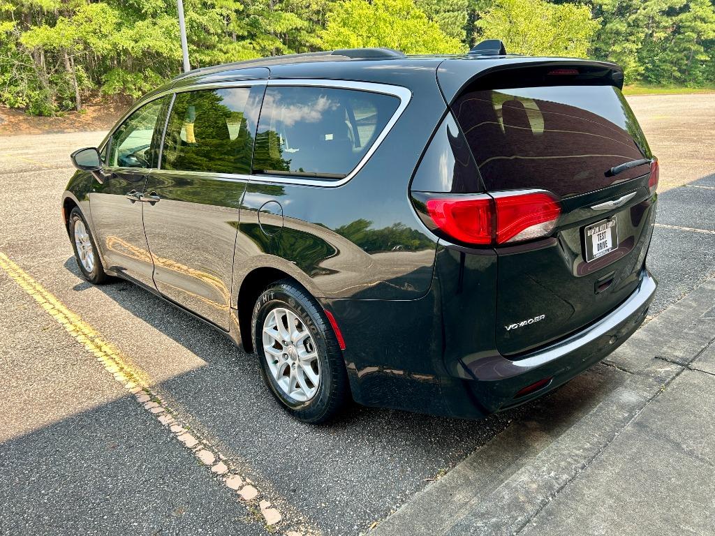 2020 Chrysler Voyager