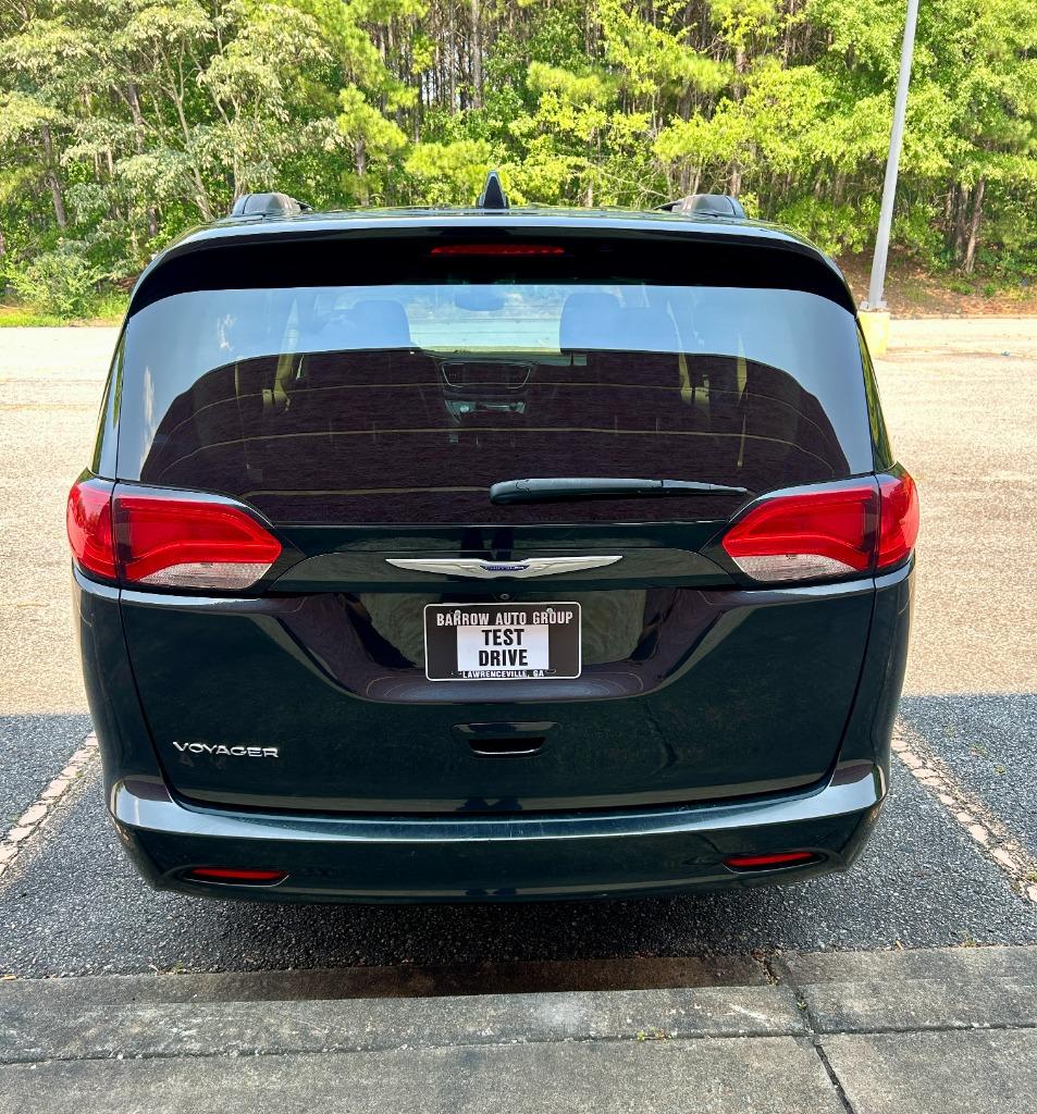 2020 Chrysler Voyager