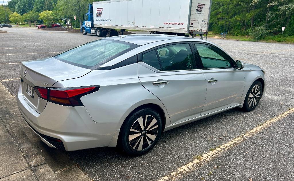 2019 Nissan Altima - $8,500