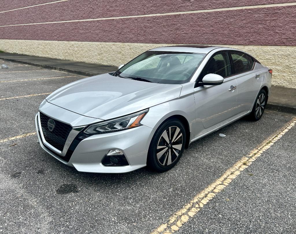2019 Nissan Altima - $8,500