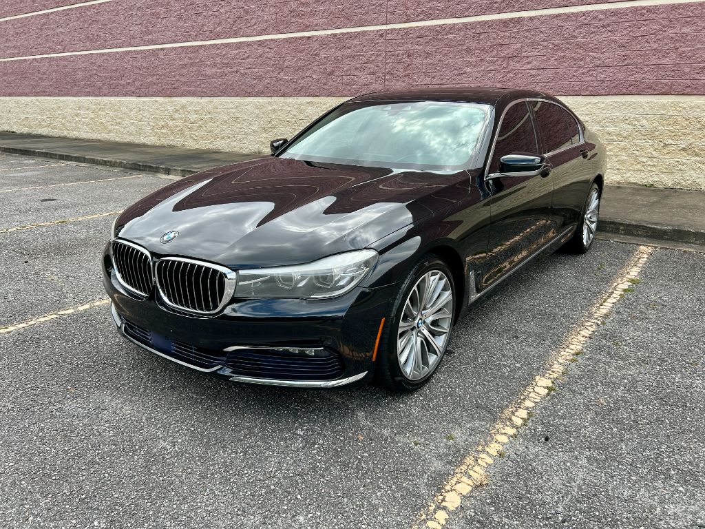2016 BMW 740i