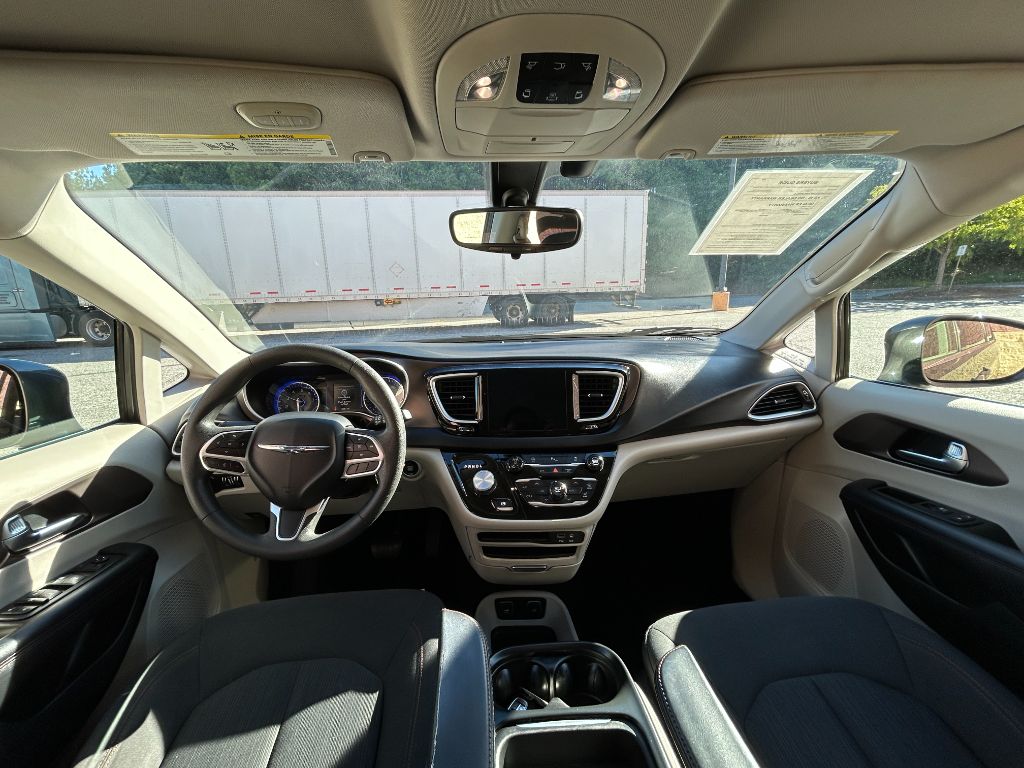 2018 Chrysler Pacifica - $9,500