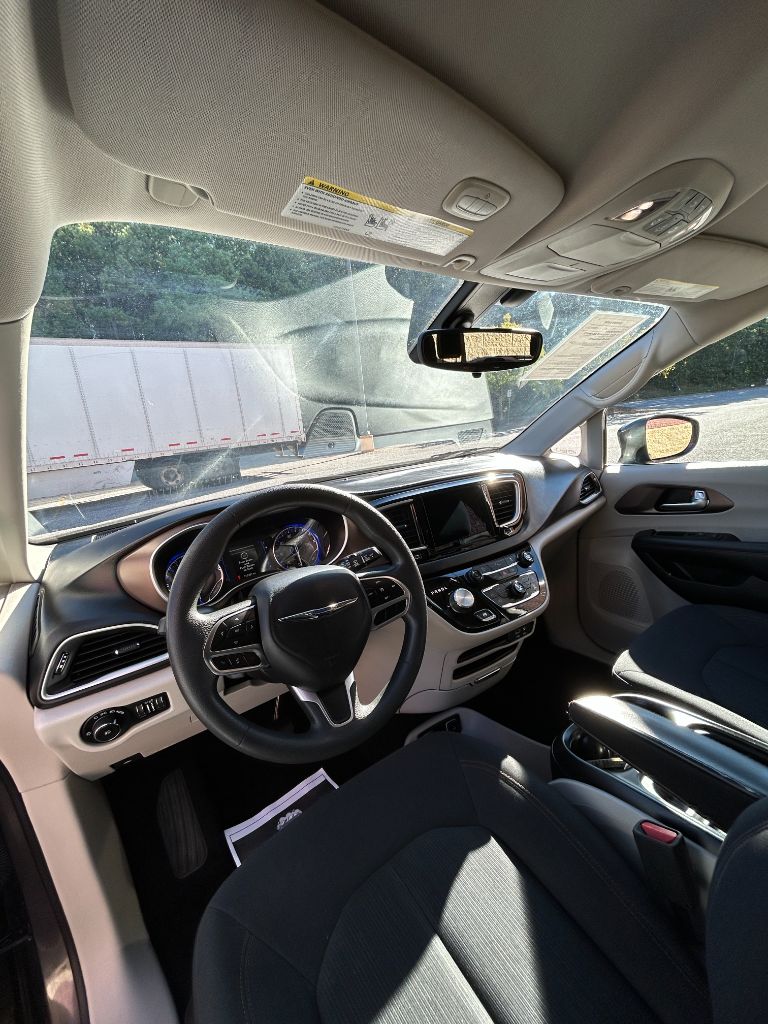 2018 Chrysler Pacifica - $9,500