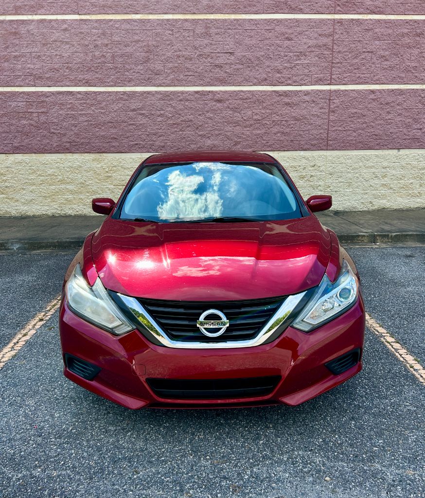 2017 Nissan Altima - $6,900