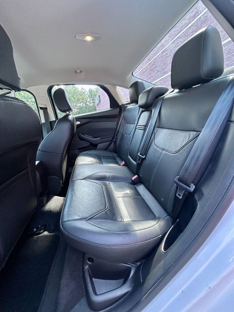2016 Ford Focus - $4,900